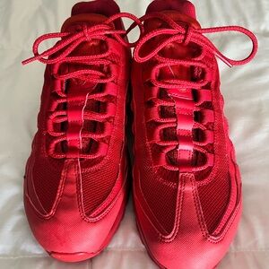 Red Nike Air Max Tennis shoes like new